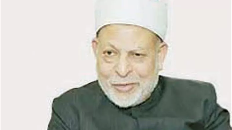 الدكتور إسماعيل الدفتار .. خطيب المنبرين