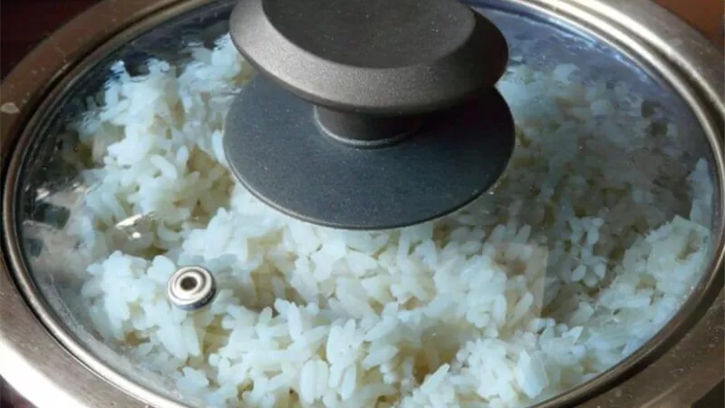 أخطاء شائعة يرتكبها الناس عند طهي الأرز