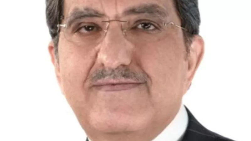 رئيس الوزراء يكرم 