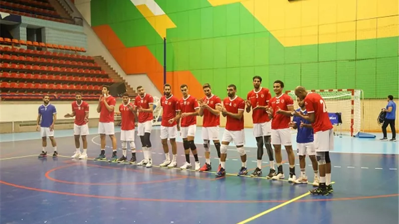 طائرة الاهلى امام اسكندرية للبترول عصر اليوم