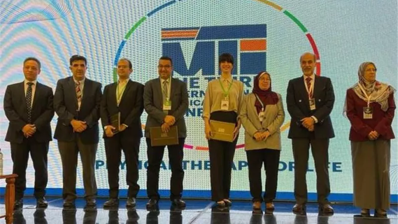 جامعة بدر تفوز بالمركز الـ3 بمؤتمر العلاج الطبيعى مدى الحياة.. صور