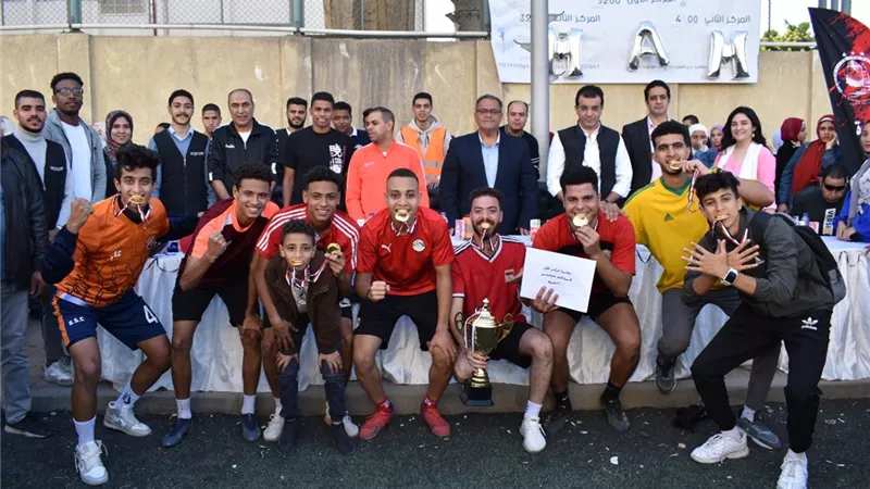 جامعة عين شمس تكرم الفائزين في المراكز الأولى بكأس أسرة من أجل مصر