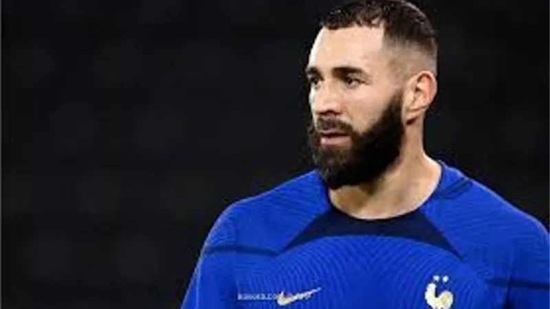 منتخب فرنسا يوجه رسالة لبنزيما عقب استبعاده من المشاركة بالمونديال