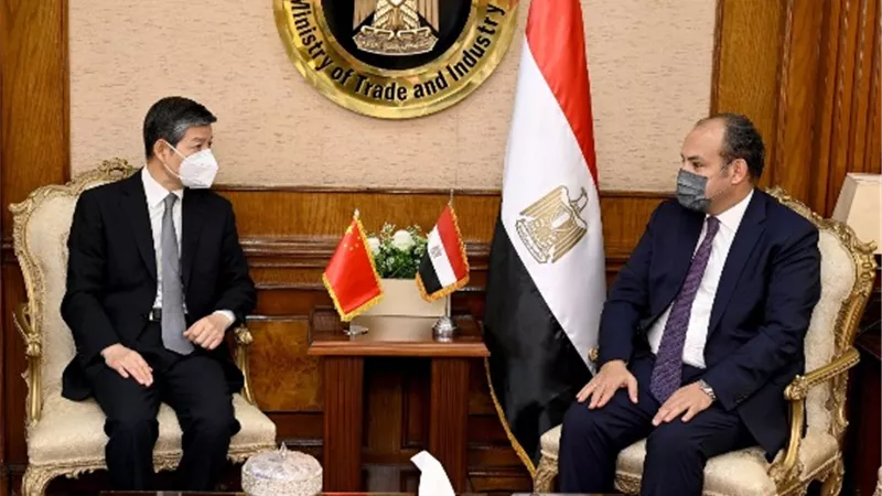 وزير التجارة والصناعة: نرحب بالمزيد من الشركات الصينية للإستثمار فى السوق المصرى