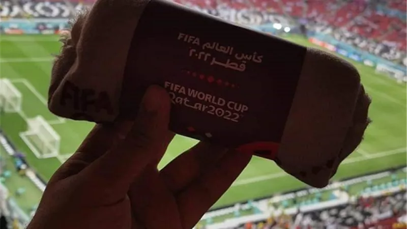 شاهد محتويات شنطة الهدايا المقدمة لجماهير كأس العالم 2022