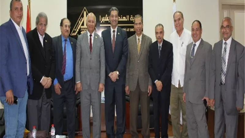 رئيس جامعة بنها: كلية الهندسة بشبرا من الكليات ذات ثقل مجتمعى وخدمى