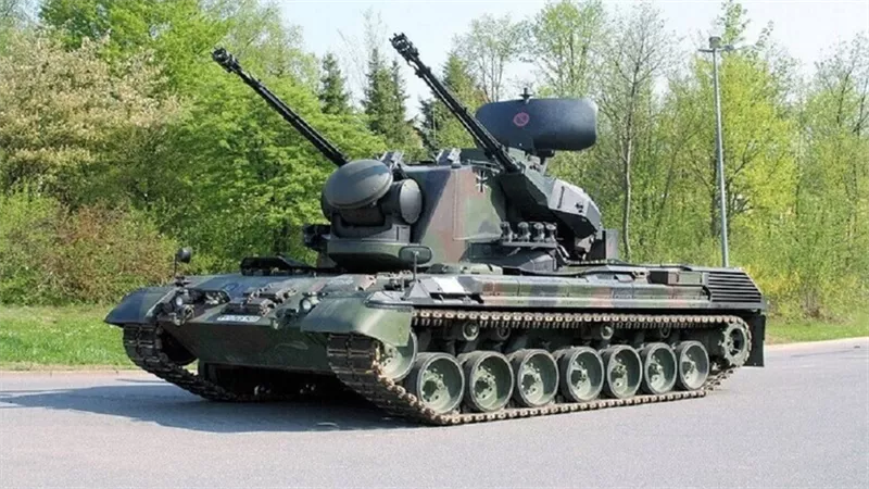 برلين تسلم كييف 30 مدفعا جديدا من منظومة Gepard للدفاع الجوي