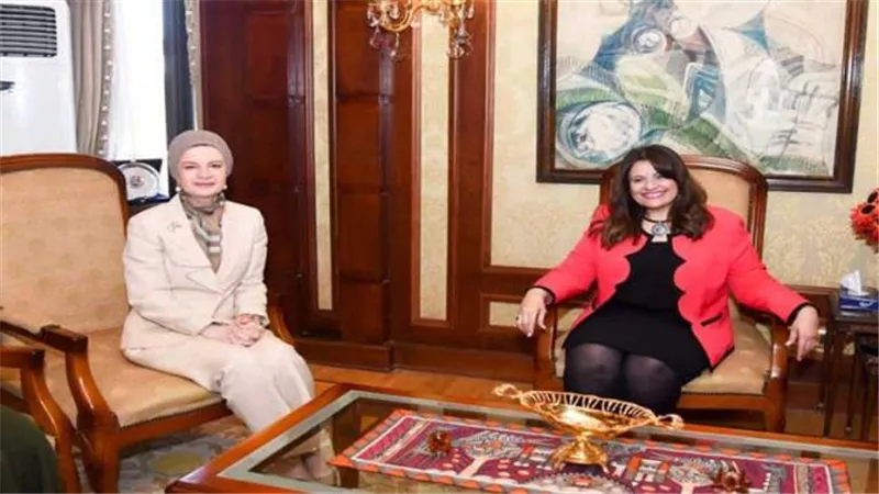 وزيرة الهجرة: مصلحة المصريين بالخارج بوصلة توجه تحركاتنا