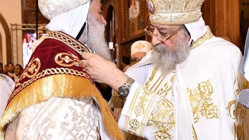 الداودى يهنئ أساقفة قنا ونقادة ودشنا لترقيتهم إلى رتبة مطران
