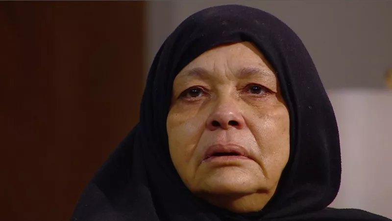 مأساة ام مكلومة.. قلت لابني معيش فلوس اجيب علاج قال لي ربنا يتولاكي