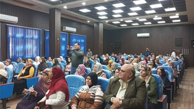 المنيا تنظم ندوة حول التمكين الاقتصادي والاجتماعي للمرأة المعيلة