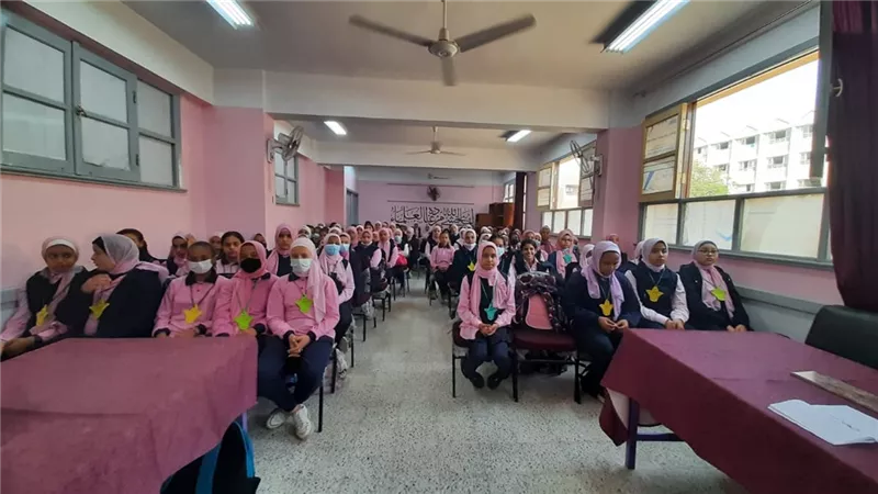 ندوة توعوية بتعليم نجع حمادي