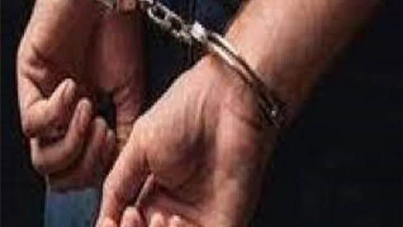 ضبط شخص استولى على حسابات السيدات عبر 