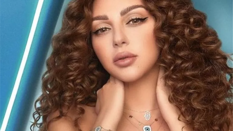 ميريام فارس تعتذر لجمهورها بسبب أغنية كأس العالم