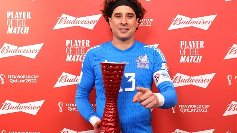كأس العالم 2022.. أوتشوا حارس المكسيك الأفضل فى مواجهة بولندا