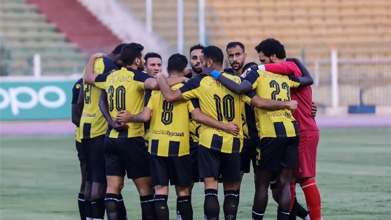 صلاح يُحفز لاعبى المقاولون قبل مواجهة الأهلى فى الكأس - شاهد