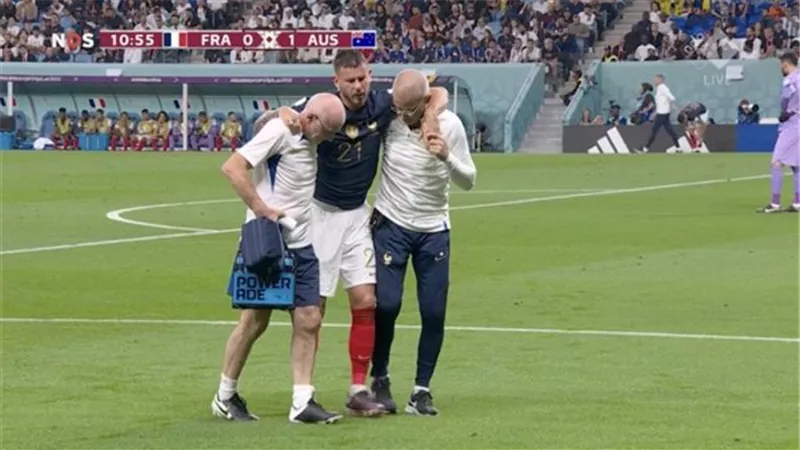 تفاصيل إصابة نجم منتخب فرنسا بالرباط الصليبي