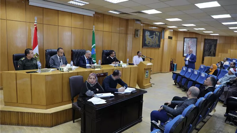 محافظ المنيا يوجه برفع درجة الاستعداد لاستقبال موسم الشتاء