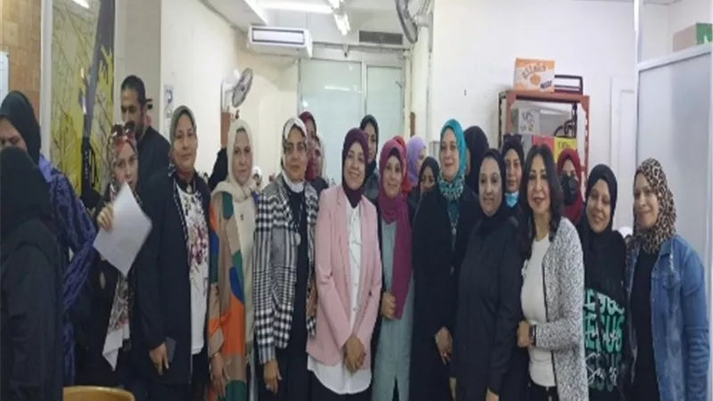 القوى العاملة:ندوة عن قضايا المرأة وتمكينها اقتصاديا ببورسعيد