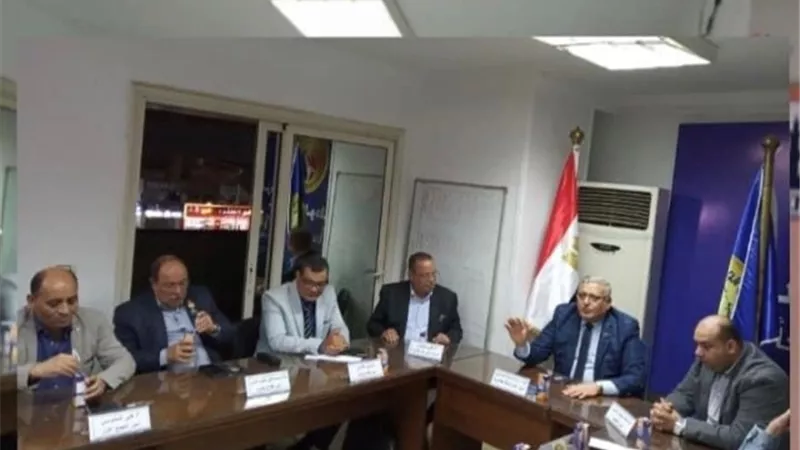 حزب حماة الوطن يناقش اقامة الشوادر الثابتة والمتنقلة لتقديم الخدمات