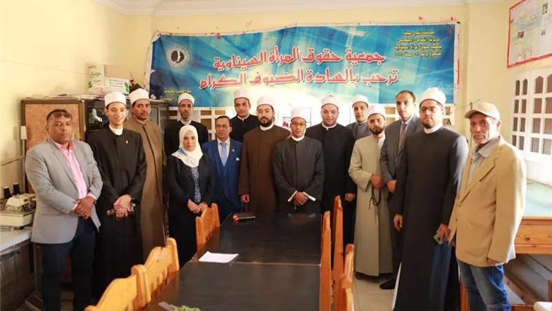 الازهر للفتوى: الأسرة عامل أساسي في تربية الأبناء