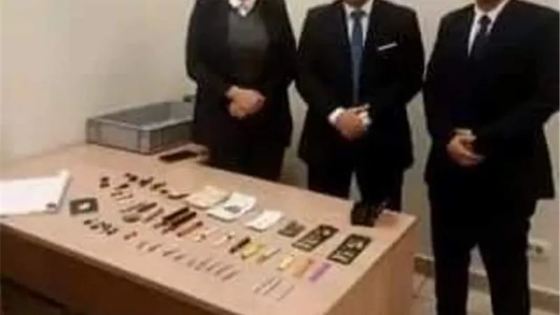جمارك المطار تضبط محاولة تهريب كمية من المواد المخدرة