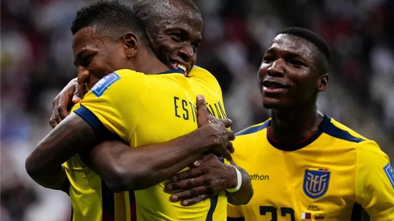 كأس العالم.. موقف فالنسيا من المشاركة مع الاكوادور أمام هولندا
