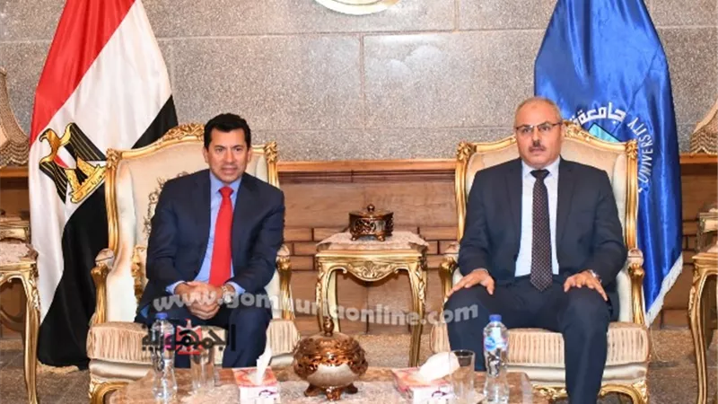 أشرف صبحي: الشباب يحظى بدعم قيادة سياسية حكيمة لبناء مستقبل الوطن