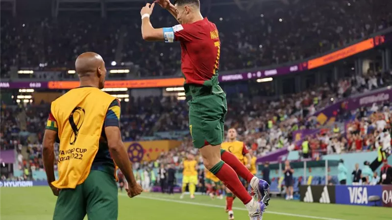 بعد هدفه أمام غانا..رونالدو أول لاعب يسجل فى 5 نسخ مونديالية مختلفة