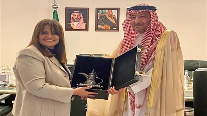 وزيرة الهجرة تلتقي نائب وزير الخارجية السعودي