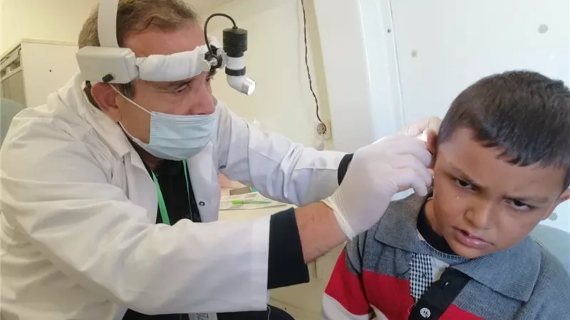 علاج ١٩٩٠ مواطنا بالمجان في قافلة طبية بدمياط