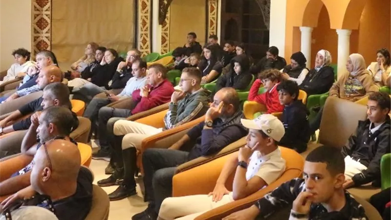 حطب يجتمع مع منتخب الشباب على هامش بطولة الجمهورية للفروسية