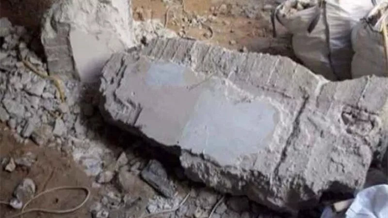 مصرع طفلة وإصابة شقيقتيها فى انهيار جدار منزل بقنا
