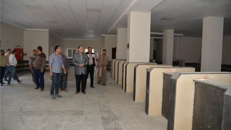 محافظ أسيوط يتفقد أعمال إنشاء مشروعات مجمع خدمات المواطنين بأبوتيج