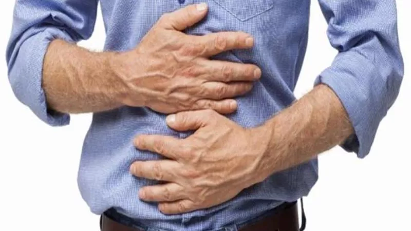 اليك أبرز الطرق الطبيعية لعلاج قرحة المعدة