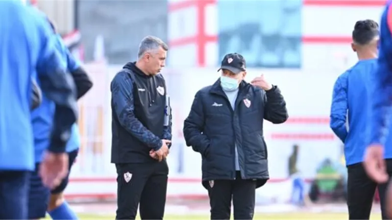 تفاصيل جلسة فيريرا مع جهازه المعاون بالزمالك اليوم