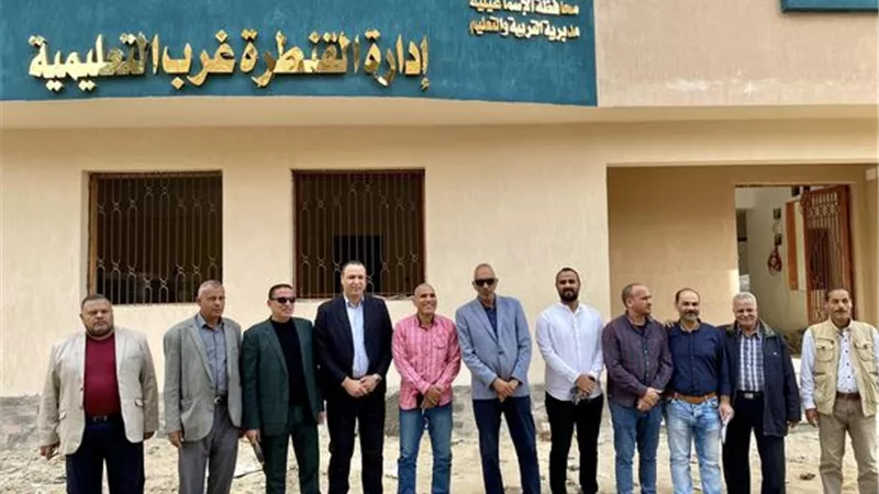 النائب محمد طلبة يتفقد تشطيبات مبنى ادارة القنطرة غرب التعليمية