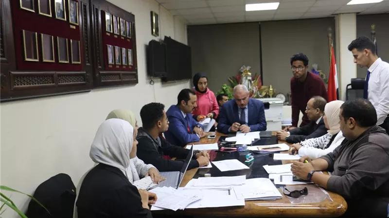 بدء فحص طلبات المتقدمين لخوض الانتخابات الطلابية بجامعة القناة