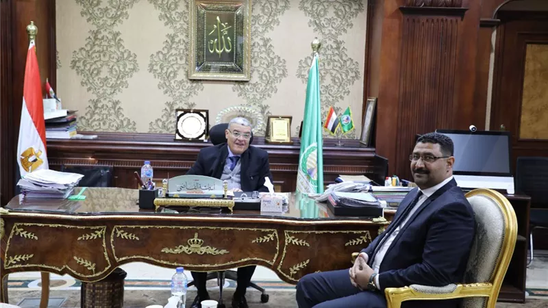 محافظ المنيا يبحث مع وكيل وزارة الزراعة الجديد عددا من الملفات