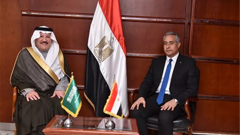 رعاية وحماية حقوق العمالة المصرية على أراضى 