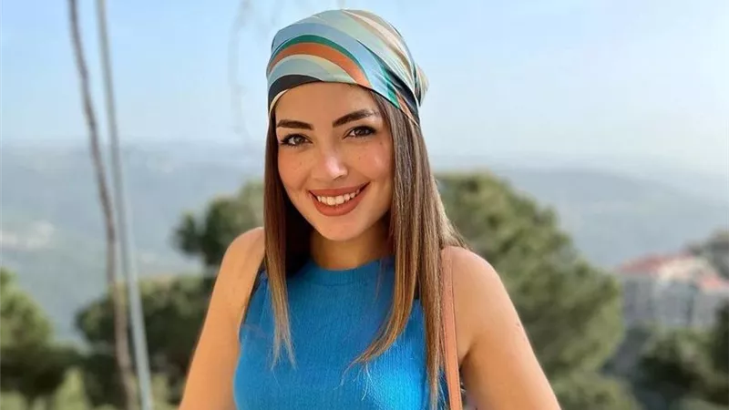 ليلى زاهربلوك كاجوال شبابي .. صور