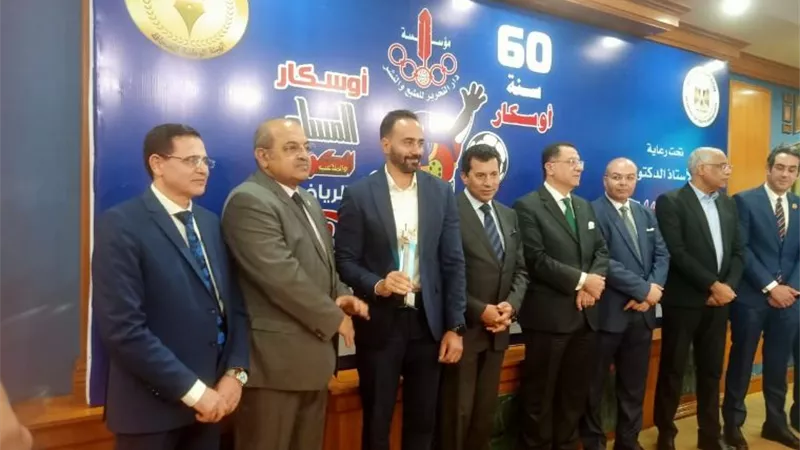 الاسباني أجوستي افضل مدرب لعبة جماعية لكرة السلة