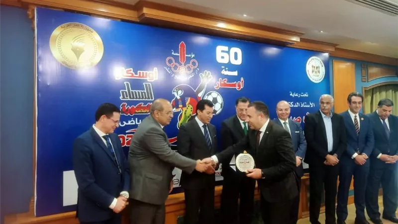 اوسكار المساء.. احمد بدوى افضل نائب