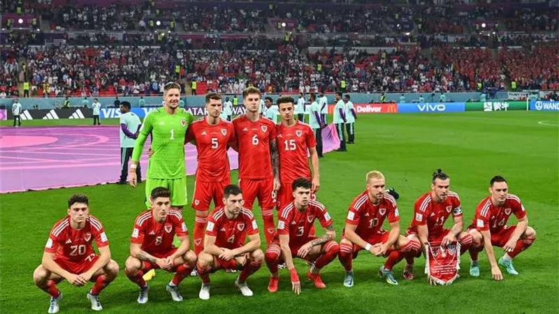 بيل يقود هجوم ويلز المتوقع لمواجهة إنجلترا بكأس العالم