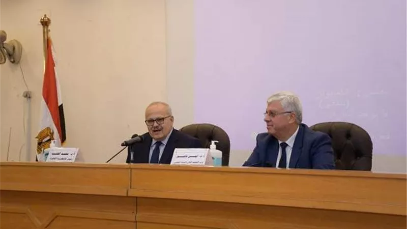 عاشور والخشت يتفقدان الأعمال الإنشائية بمستشفى 500 500 بالشيخ زايد