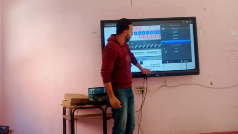 تدريب قيادات المدارس الثانوية بالاسماعيلية على السبورة التفاعلية