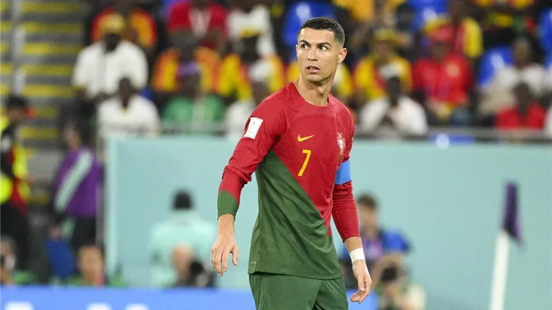 رونالدو يقترب من الدوري السعودي مقابل 500 مليون يورو