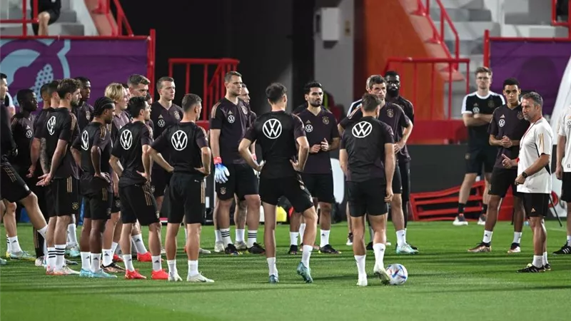 هانزي فليك يفجر مفاجأة بشأن إستمراره فى تدريب منتخب ألمانيا