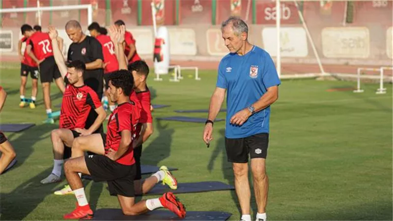 مفاجأة .. كولر يوصي برحيل جناح الأهلي فى الميركاتو الشتوى