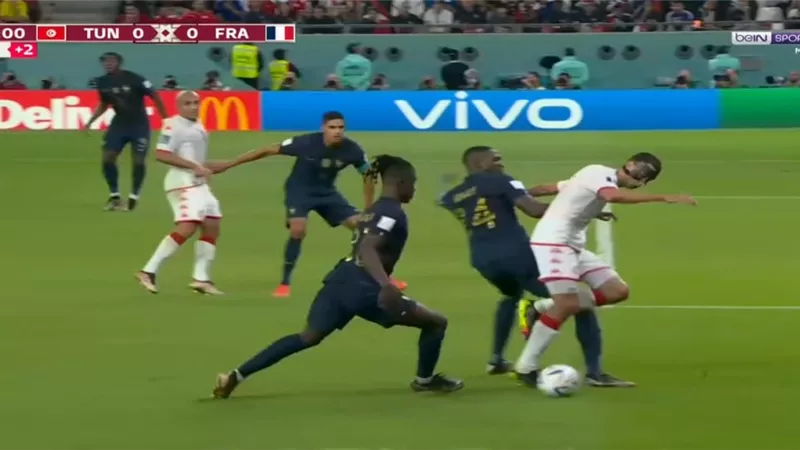 0 - 0 .. فرنسا تفلت من الخسارة أمام نسور قرطاج فى الشوط الأول
